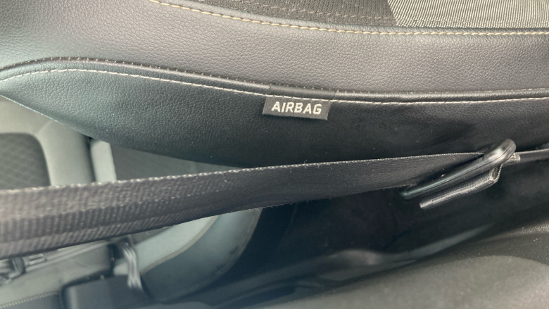 Vauxhall Grandland X 1.5 Turbo D SE Premium 5dr Diesel Hatchback